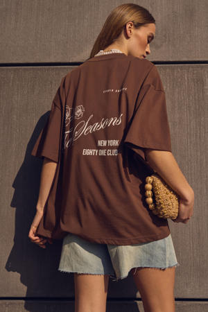 T-shirt met backprint bruin