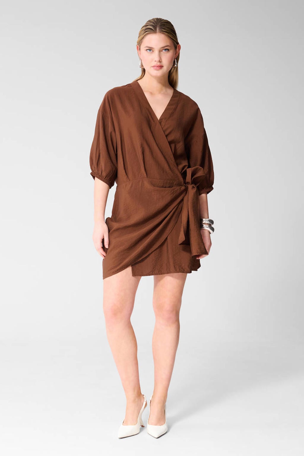 Bruine dames Shoeby blousejurk van viscose met effen, driekwart mouwen, overslagkraag en striksluiting