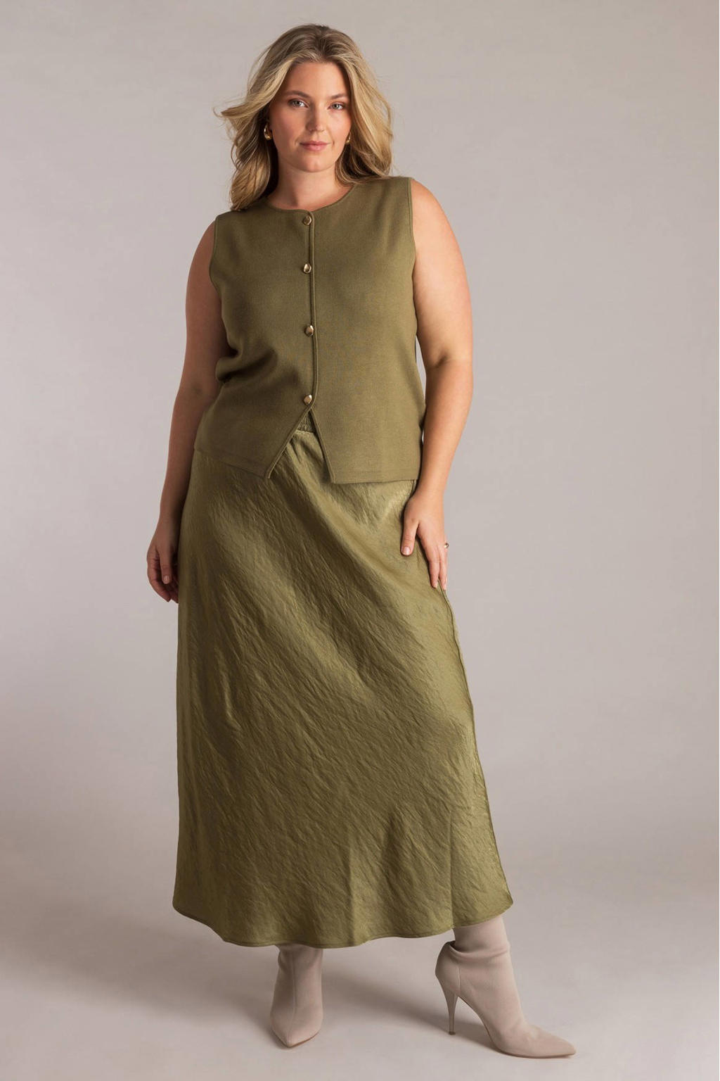 Kakikleurige dames Yest Curve midi rok gemaakt van viscose en met elastische tailleband