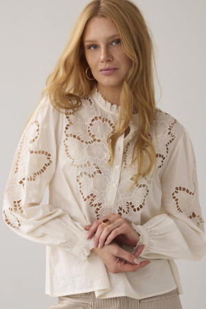 top wit broderie