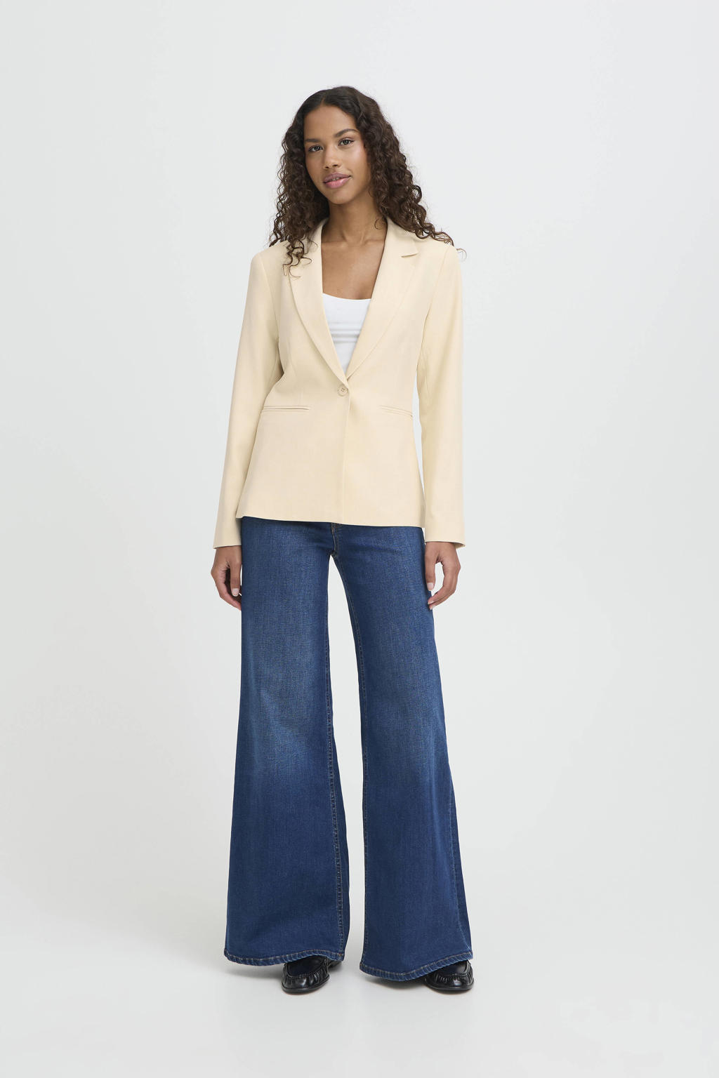 Ecru dames ICHI regular blazer van polyester met effen, lange mouwen, reverskraag en knoopsluiting