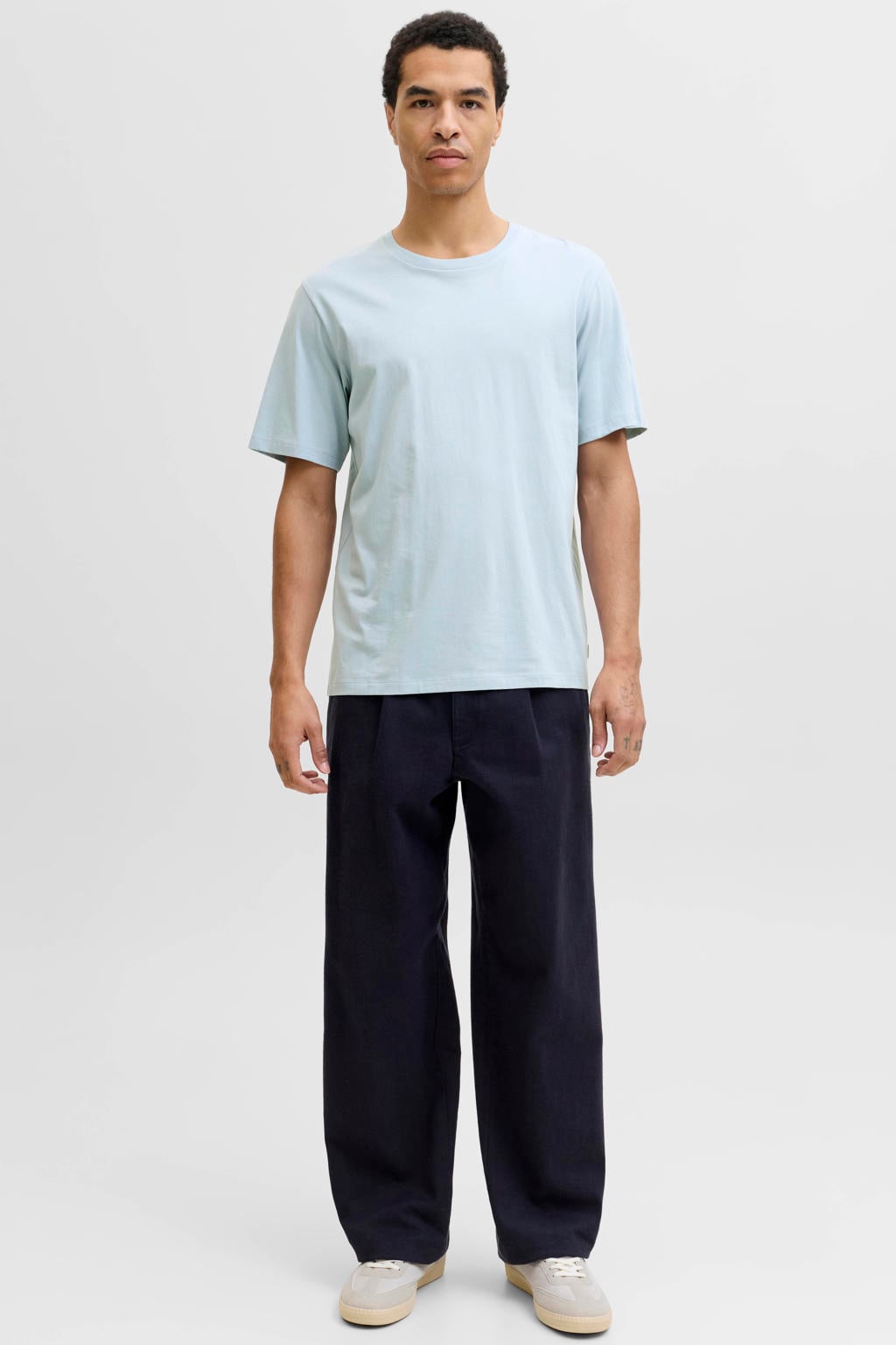 Lichtblauwe heren JACK & JONES ESSENTIALS regular T-shirt van katoen met effen, korte mouwen en ronde hals
