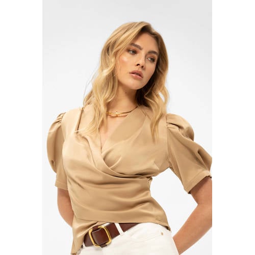 NIKKIE top afbeelding