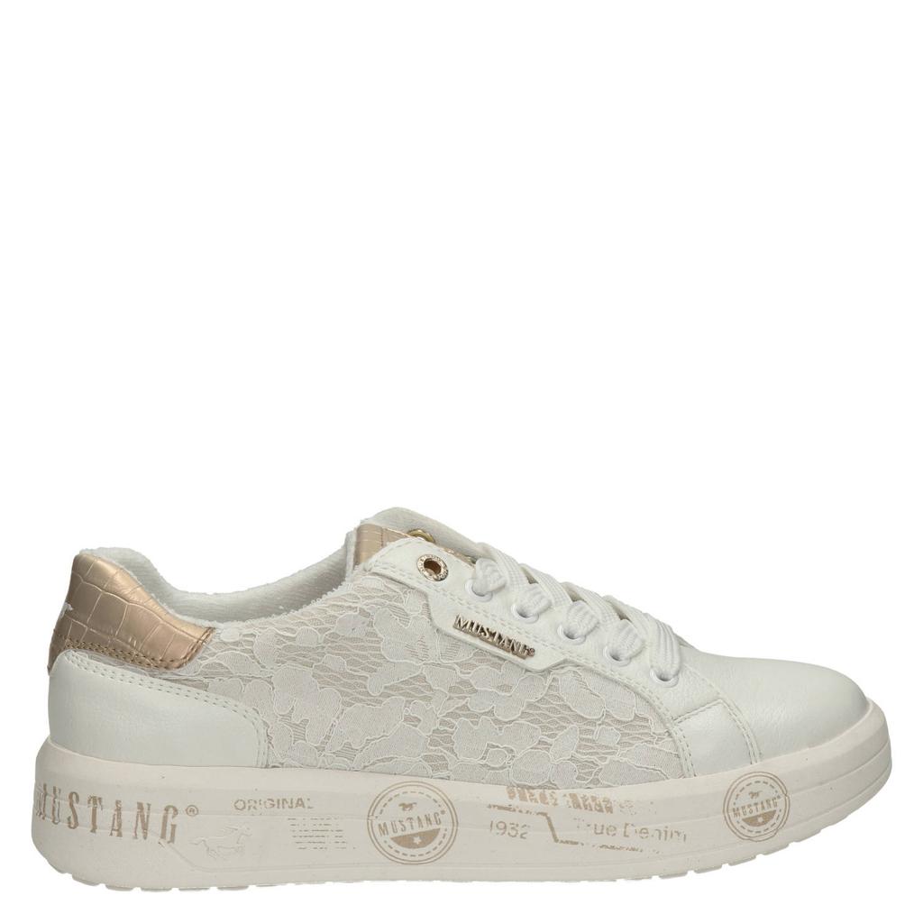 Witte dames Mustang leren sneakers van imitatieleer met veters