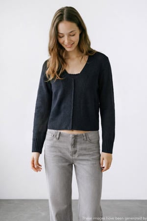 trui donkerblauw gebreid