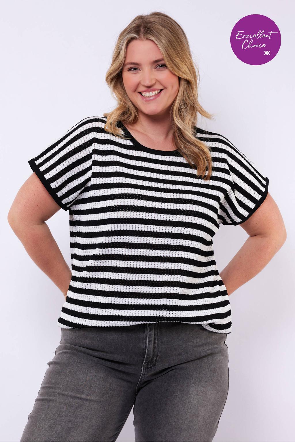 Zwart en witte dames Exxcellent gestreepte top van viscose met korte mouwen en ronde hals