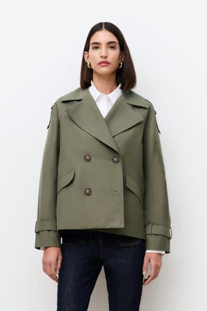trenchcoat kaki