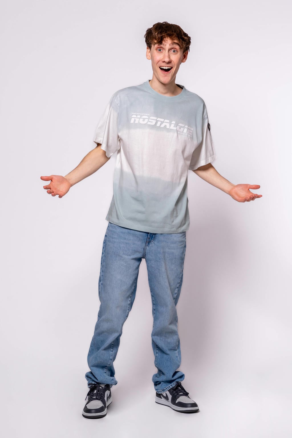 Lichtblauwe jongens en meisjes No Way Monday X Job Dutchtuber T-shirt print van stretchkatoen met tekst print, korte mouwen en ronde hals