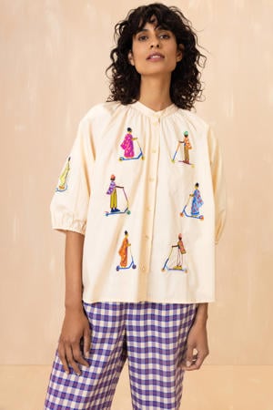 blouse beige