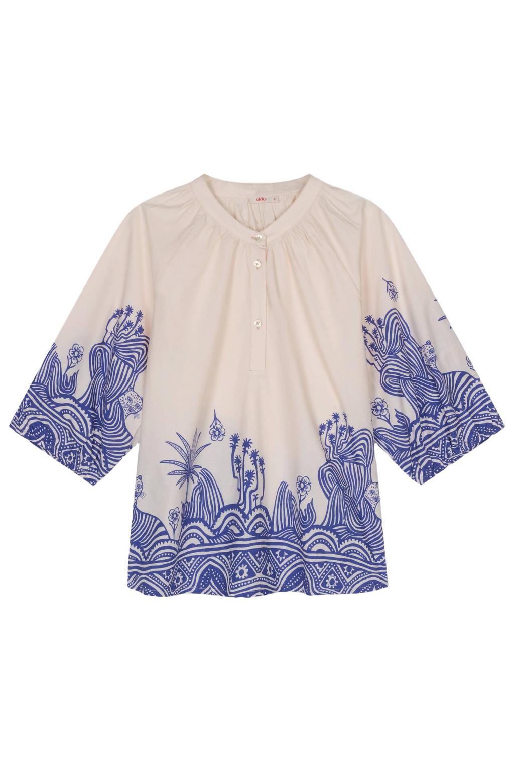 Beige en blauwe dames Oilily blouse van katoen met printopdruk, driekwart mouwen, klassieke kraag en knoopsluiting