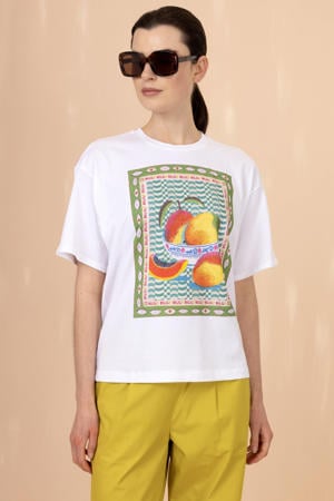 T-shirt wit