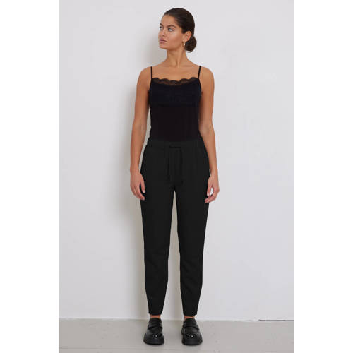 Bruuns Bazaar slim regular waist broek zwart afbeelding