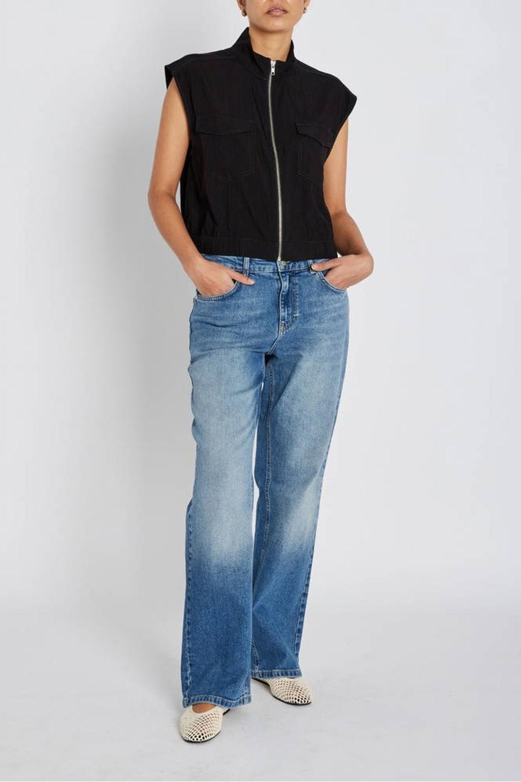 Zwarte dames Bruuns Bazaar top van viscose met effen en mao kraag
