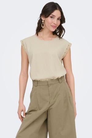 top beige