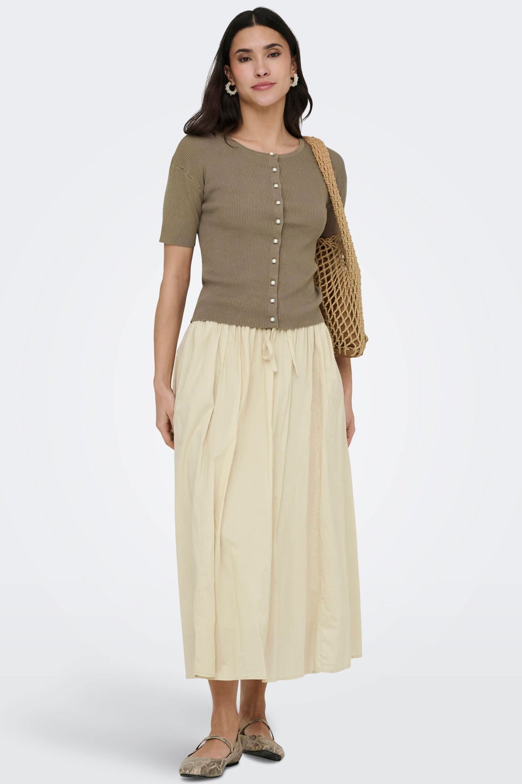Taupe dames JDY vest gebreid van modal met effen, korte mouwen, ronde hals en knoopsluiting