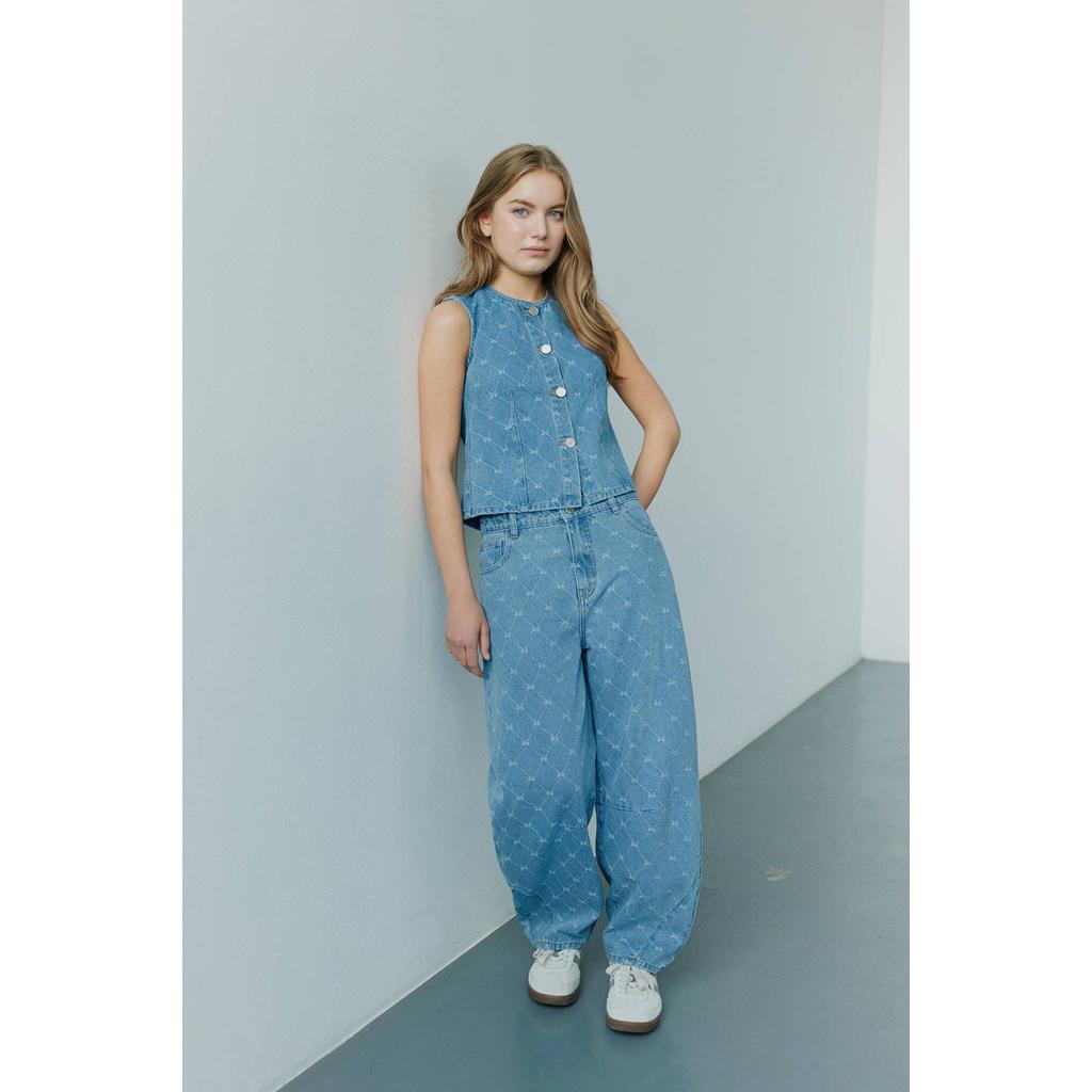 Medium blue denim meisjes Sofie Schnoor girls high waist barrel jeans van katoen met rits- en knoopsluiting en effen