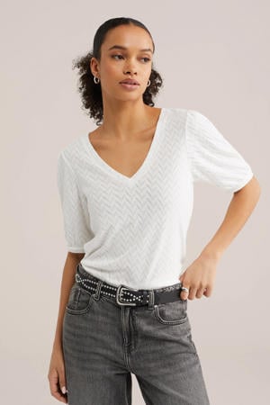 T-shirt wit
