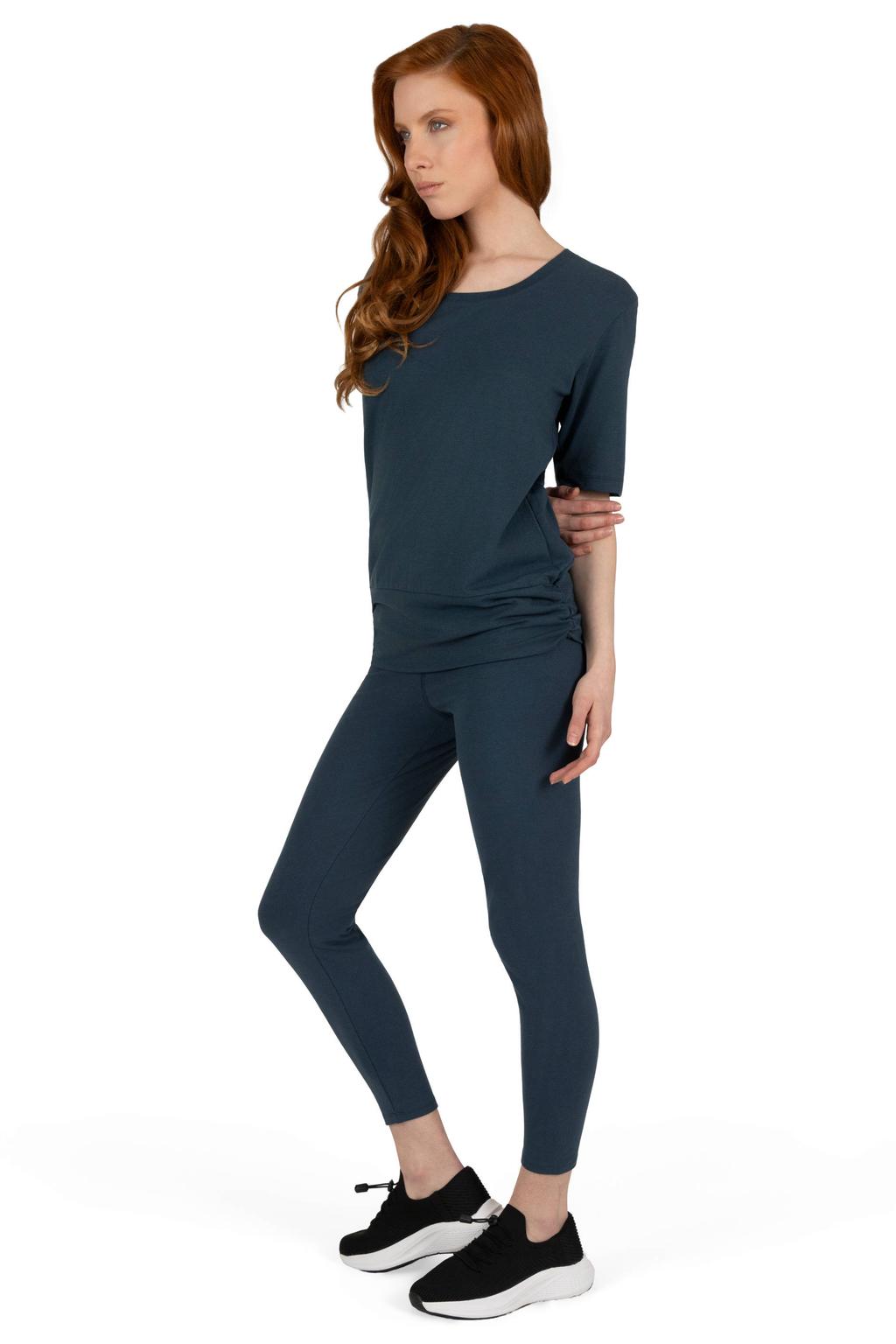 Donkerblauwe dames Urban Goddess sportshirt Kami van bamboe met korte mouwen en ronde hals