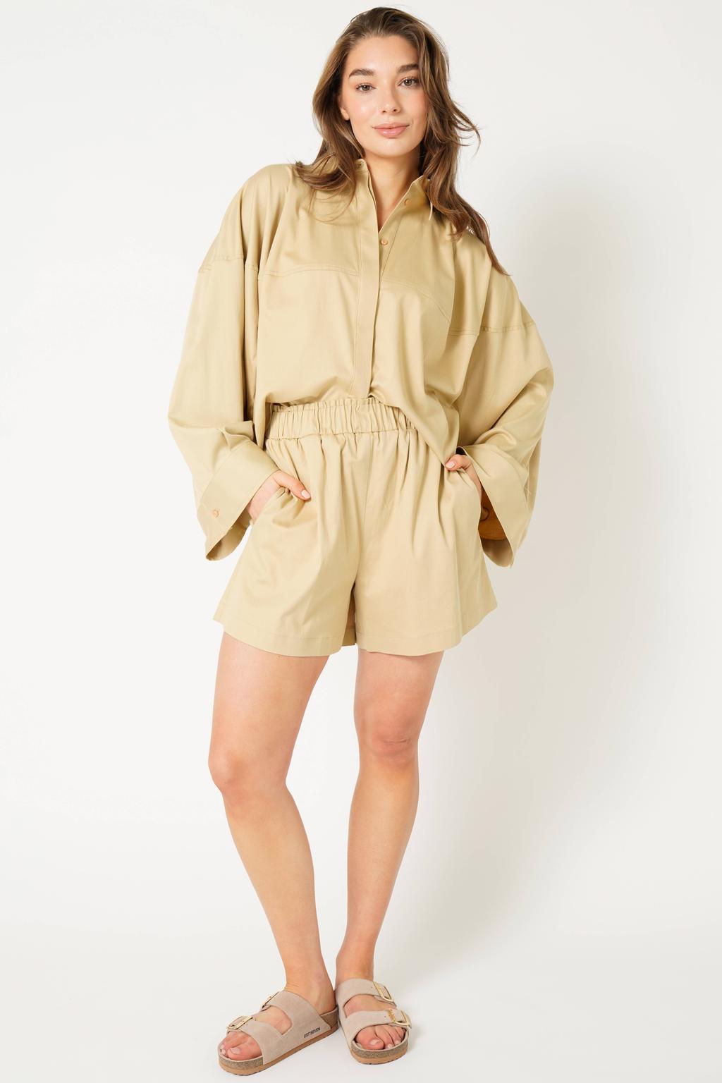 Crème dames Est'seven blouse van viscose met lange mouwen, klassieke kraag en knoopsluiting