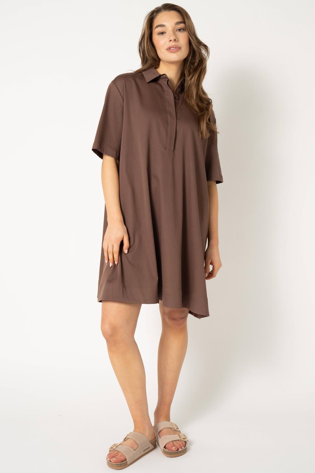 Bruine dames Est'seven midi jurk van viscose met korte mouwen en klassieke kraag