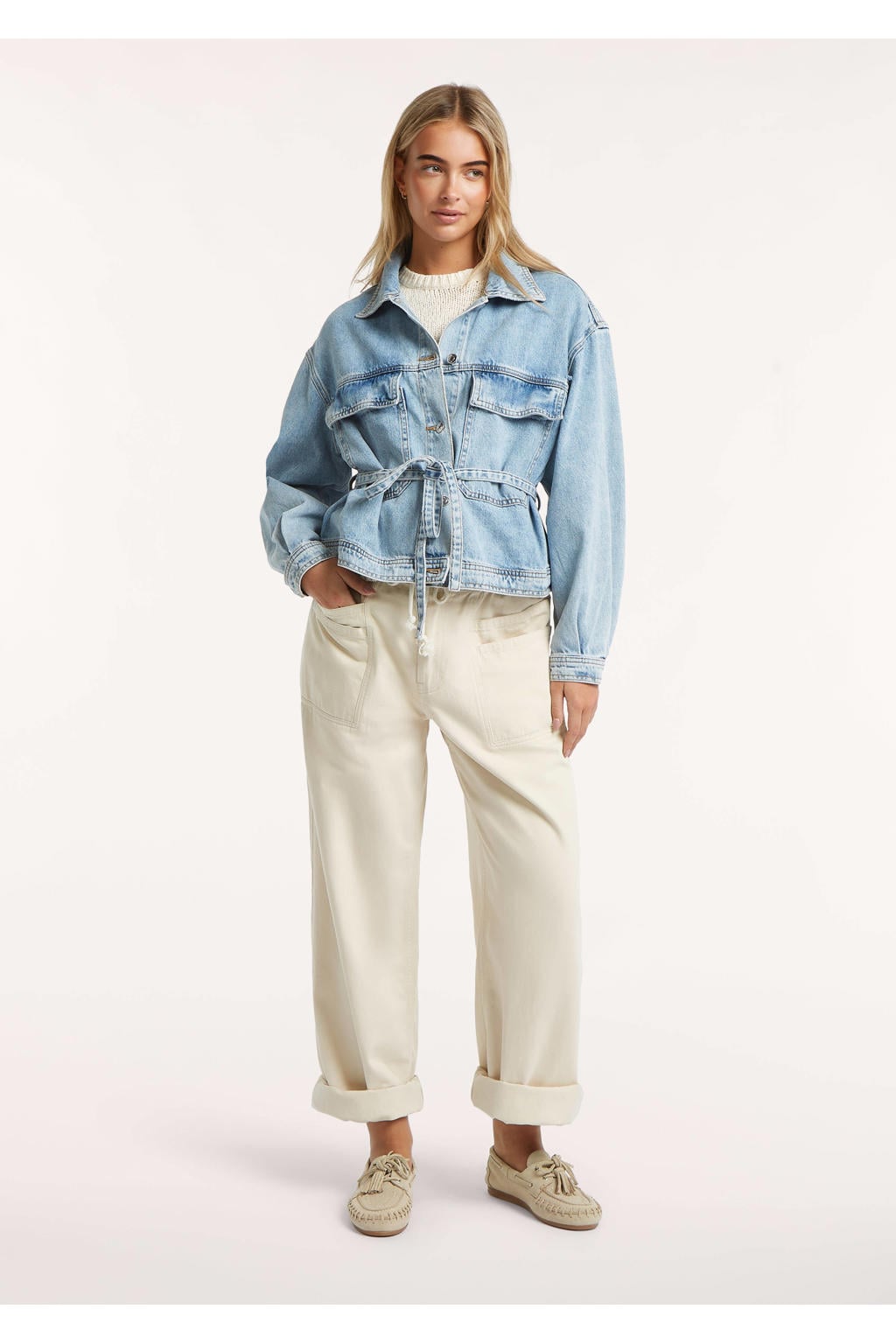 Medium blue denim dames Circle of Trust spijkerjas van denim met effen, lange mouwen, klassieke kraag en ceintuur
