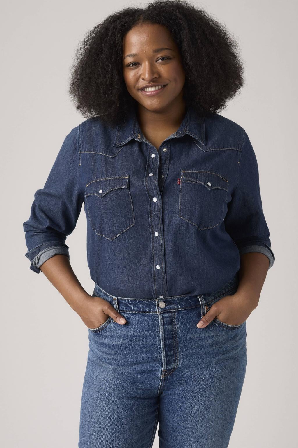 Dark blue denim dames Levi's Plus blouse dark blue van denim met effen, lange mouwen, klassieke kraag en knoopsluiting