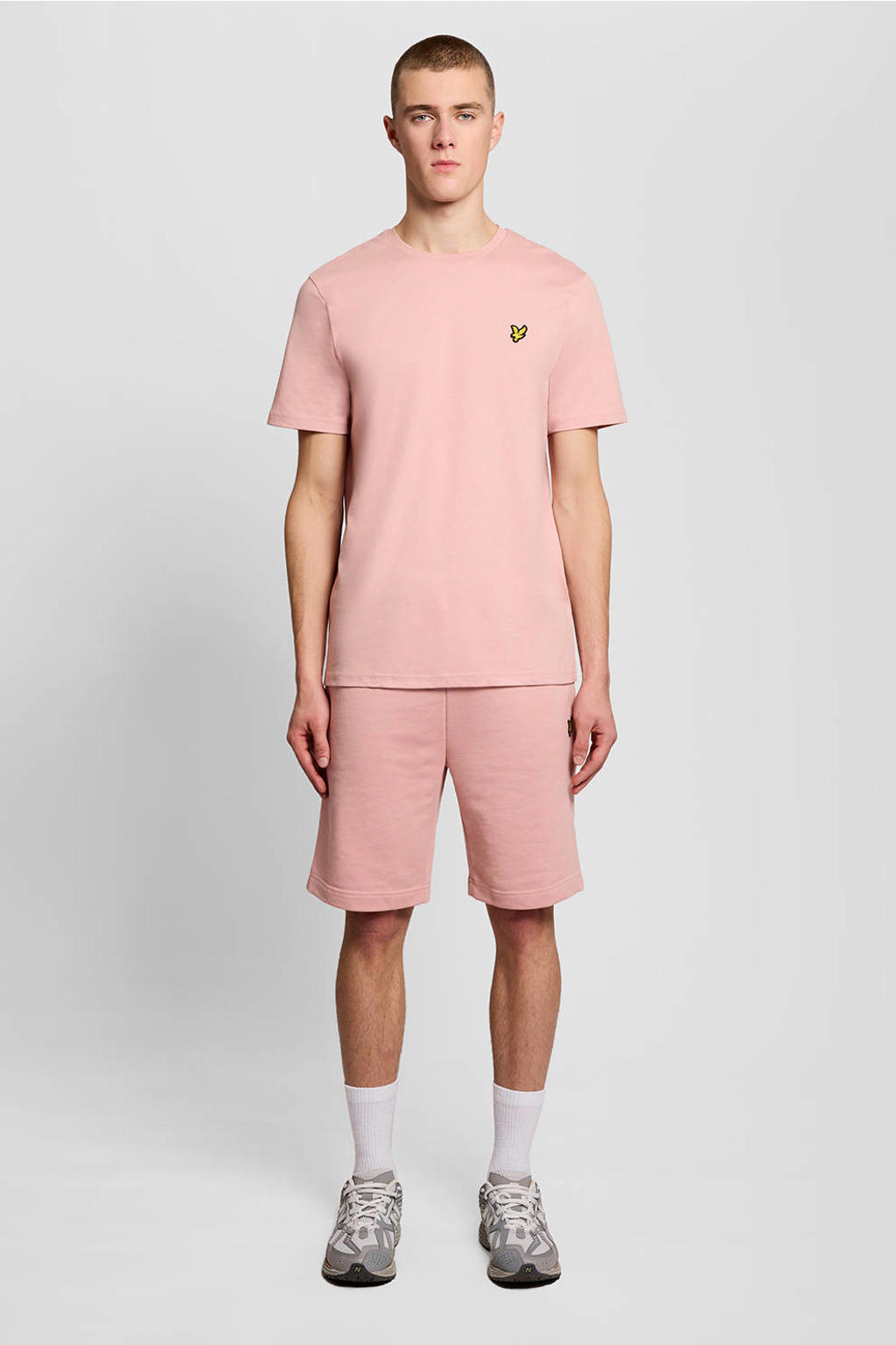 Lichtroze heren Lyle & Scott regular T-shirt van katoen met effen, korte mouwen en ronde hals