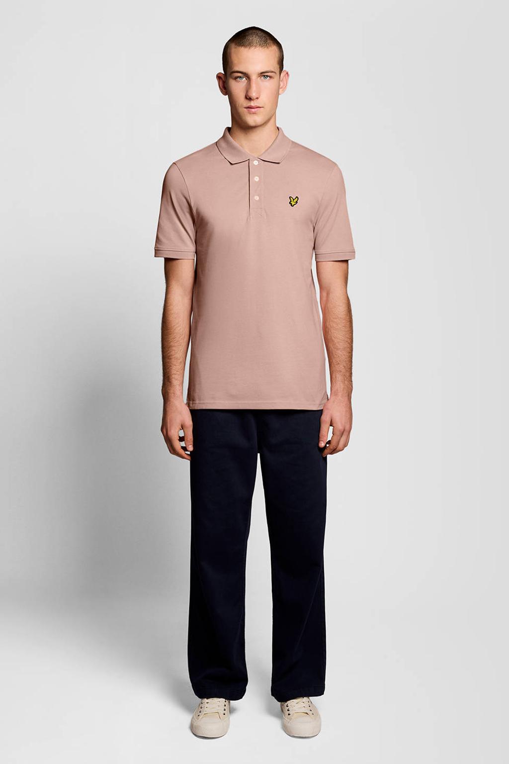 Lichtroze heren Lyle & Scott regular polo van katoen met effen, korte mouwen, knoopsluiting en pique