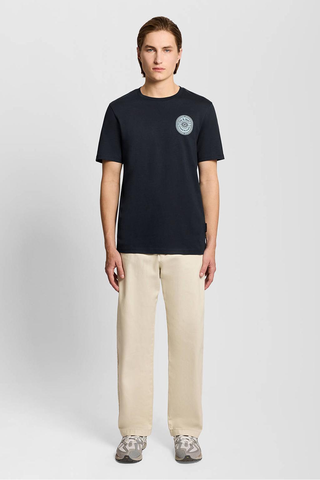 Donkerblauwe heren Lyle & Scott regular T-shirt van katoen met backprint, korte mouwen en ronde hals