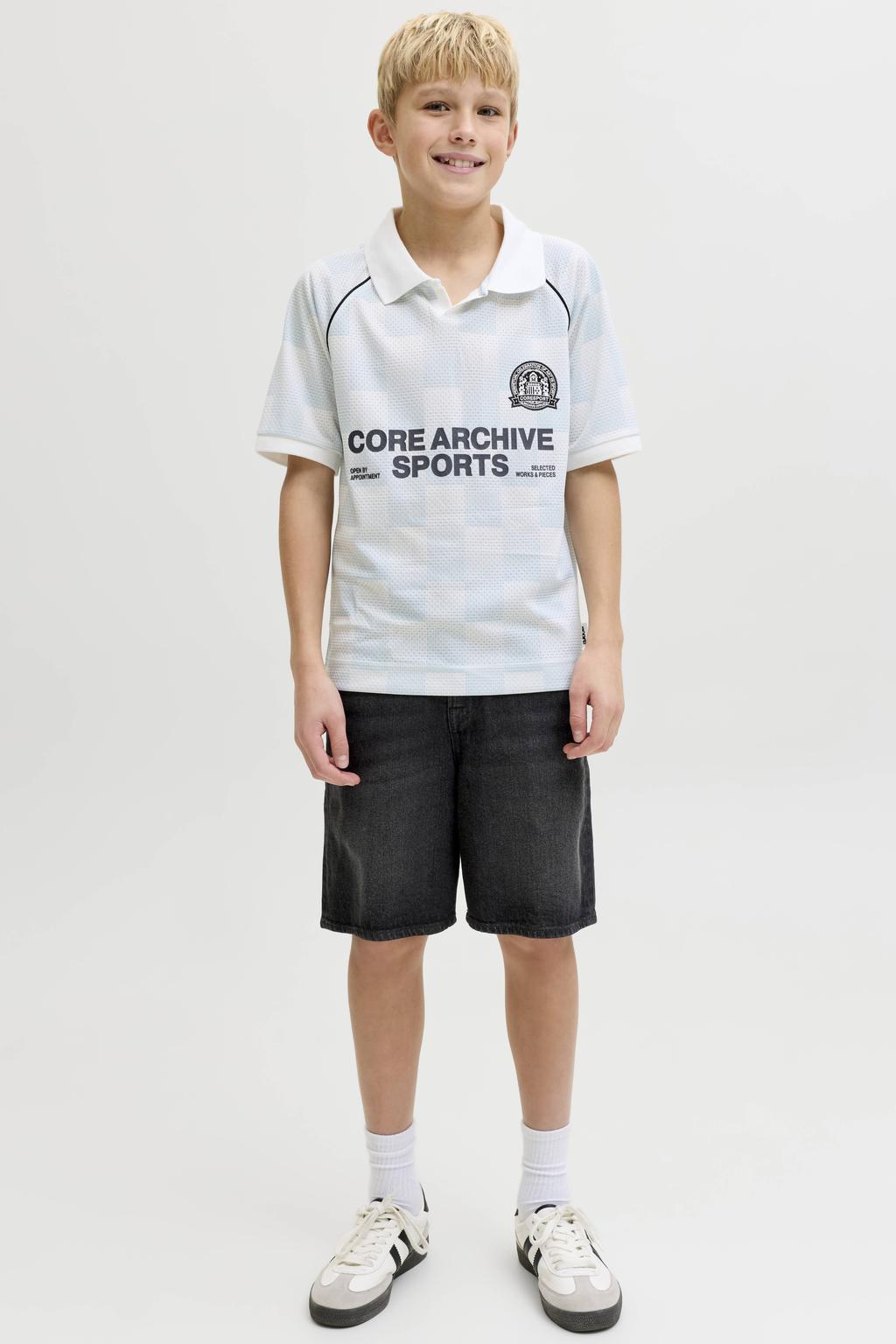 Black denim jongens JACK & JONES JUNIOR relaxed short black van denim met knoopsluiting en effen