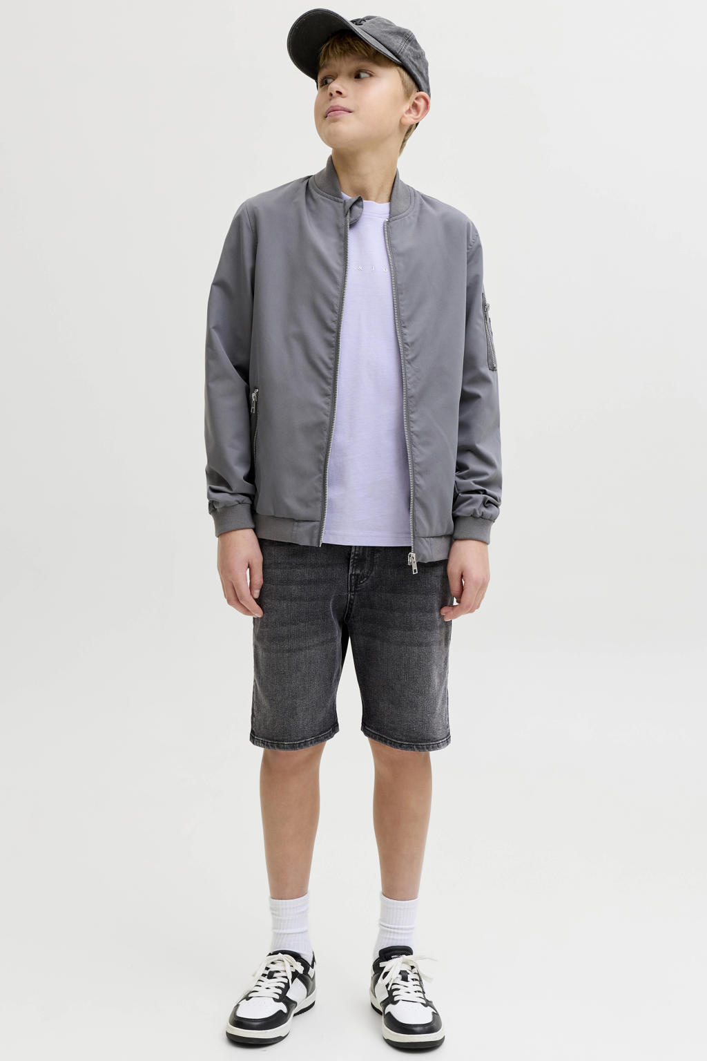 Black denim jongens JACK & JONES JUNIOR regular short black van stretchdenim met rits- en knoopsluiting en effen