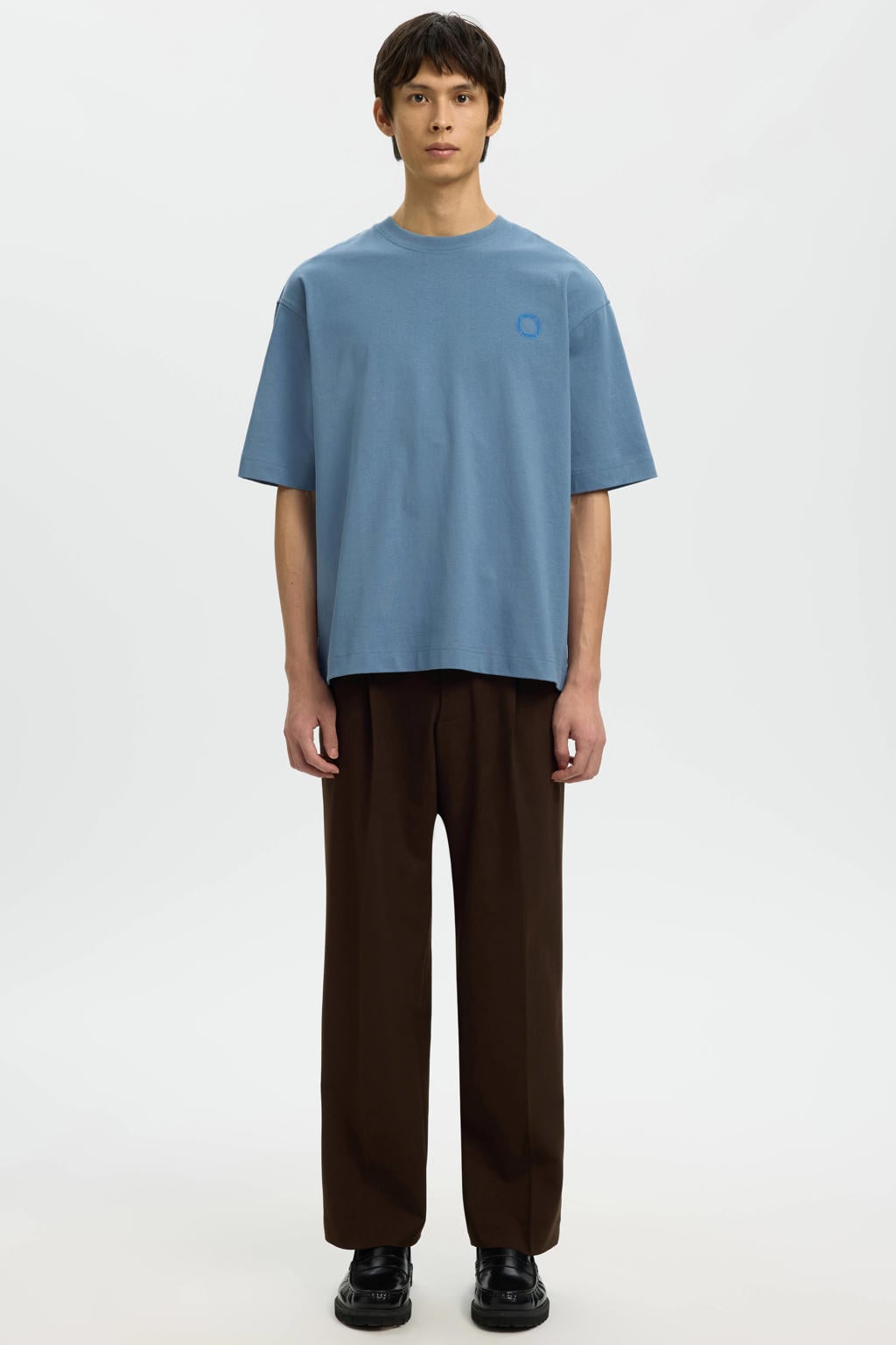 Lichtblauwe heren Selected oversized T-shirt gebreid van katoen met effen, korte mouwen en ronde hals