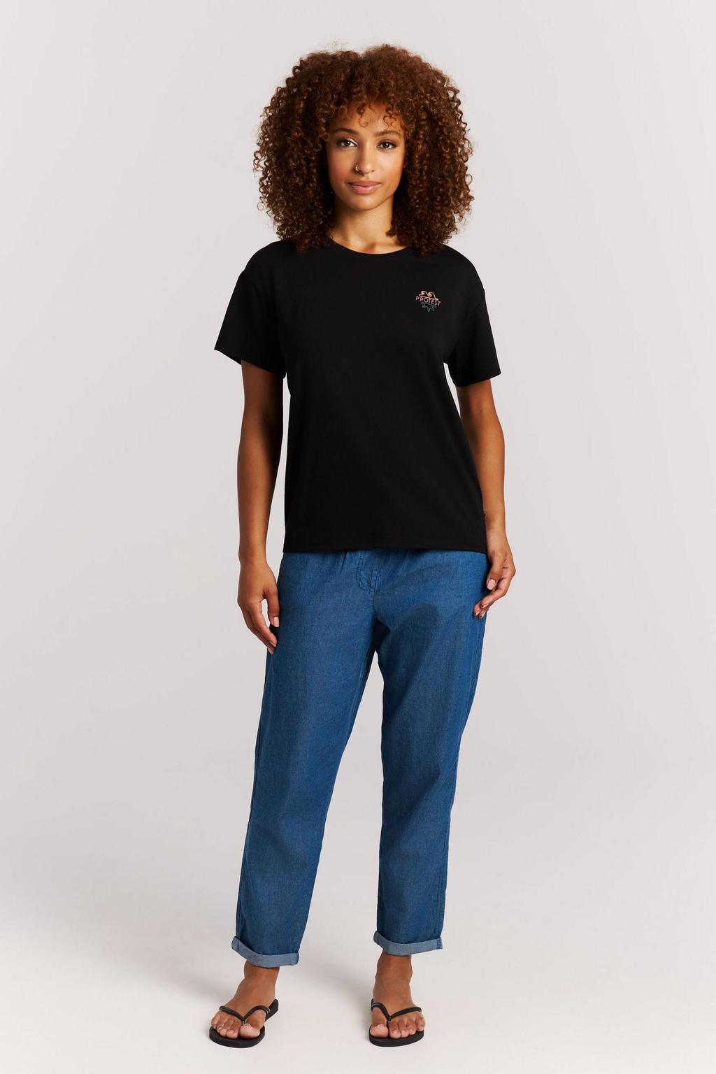 Zwart en multikleurige dames Protest T-shirt van polyester met printopdruk, korte mouwen, ronde hals en borduursels