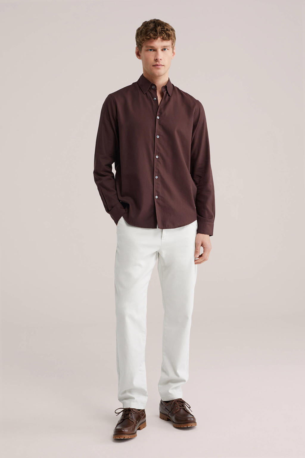 Donkerblauwe heren WE Fashion regular casual overhemd van katoen met effen, lange mouwen, klassieke kraag en knoopsluiting