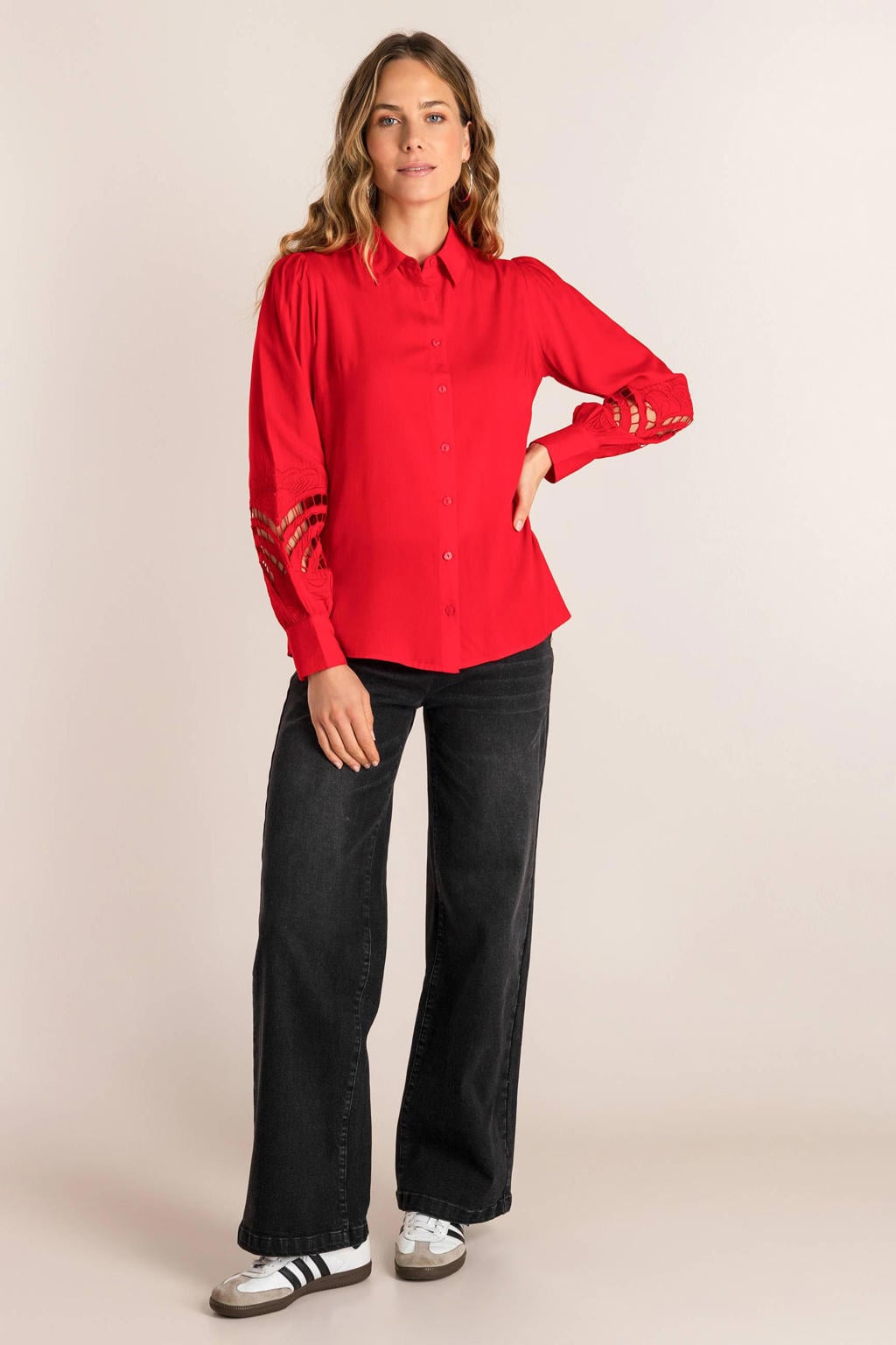 Rode dames Ivy Beau blouse van viscose met effen, lange mouwen, klassieke kraag en knoopsluiting