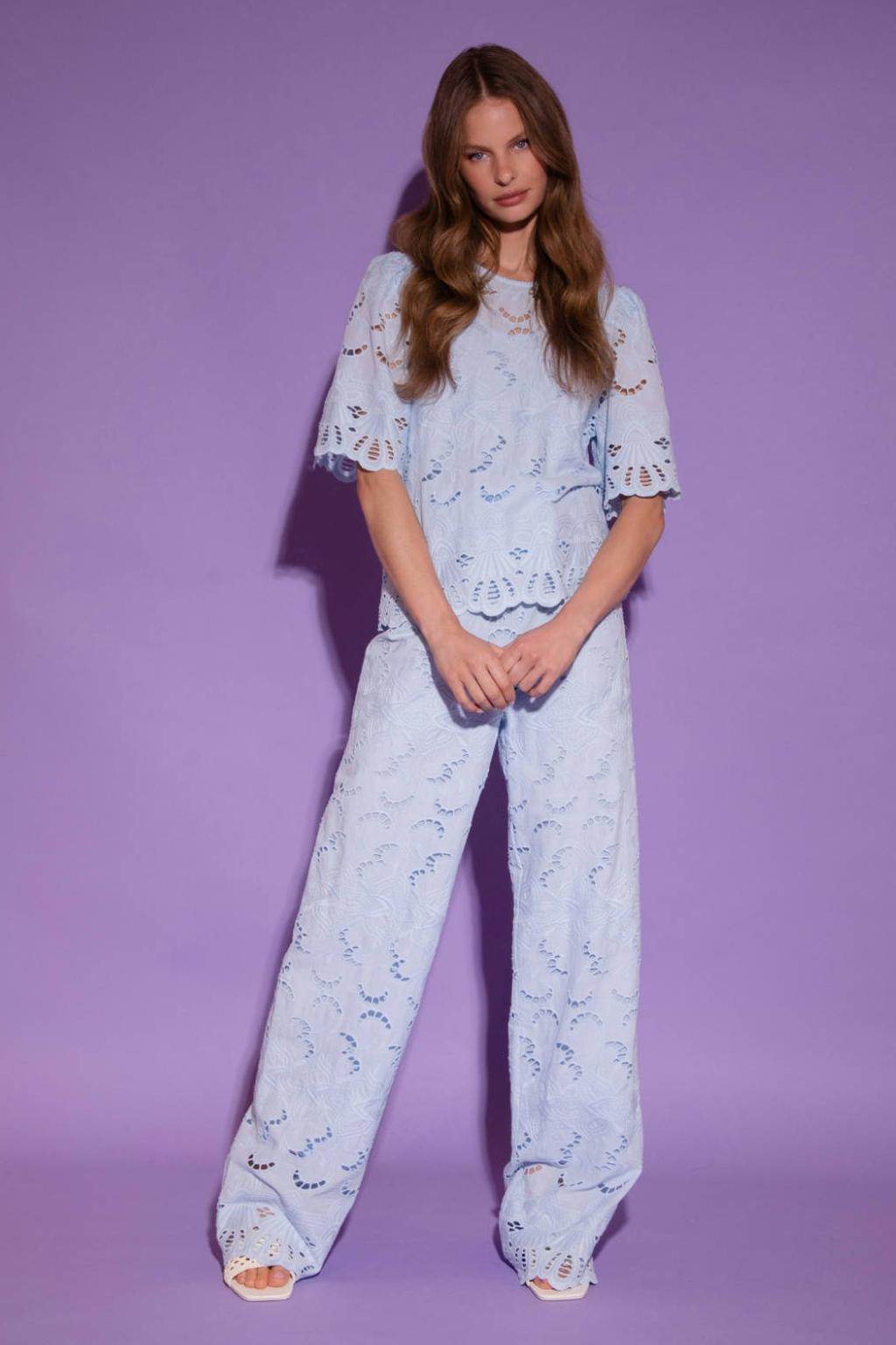 Lichtblauwe dames AMAYA Amsterdam loose fit high waist broek broderie van katoen met elastische tailleband en effen