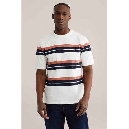 WE Fashion relaxed gestreepte T-shirt wit afbeelding