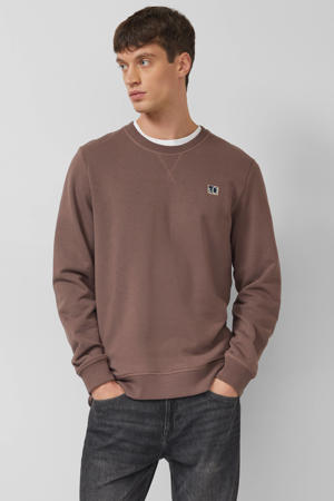 sweater bruin