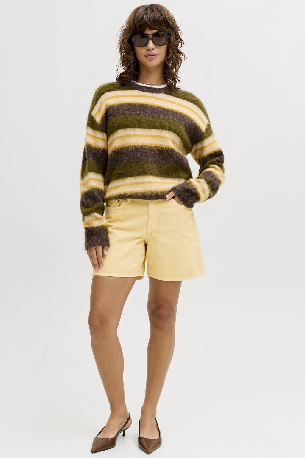 Lichtgele dames JJXX regular waist short van denim met loose fit en rits- en knoopsluiting