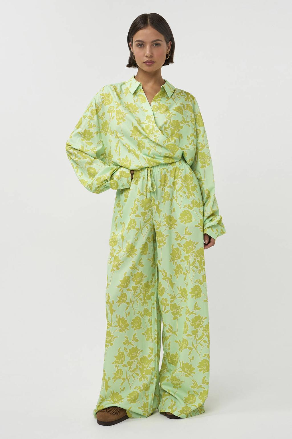 Groene dames Studio AMAYA gebloemde blouse van polyester met lange mouwen, overslagkraag en elastische tailleband