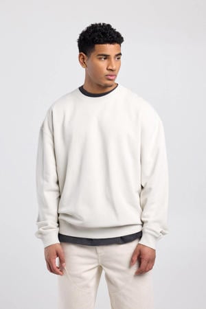 sweater beige