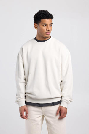 sweater beige