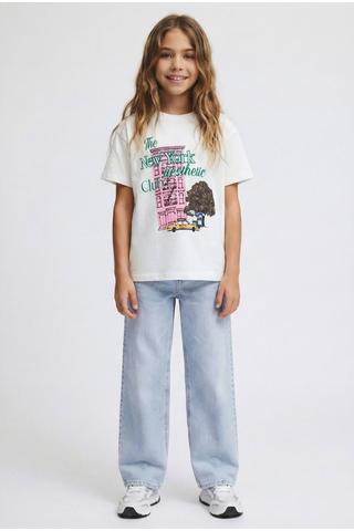 straight fit
