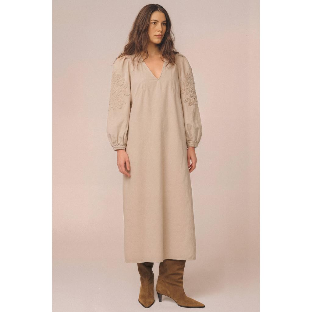 Beige dames Gossia maxi jurk met pofmouwen van denim met effen, driekwart mouwen, V-hals en borduursels