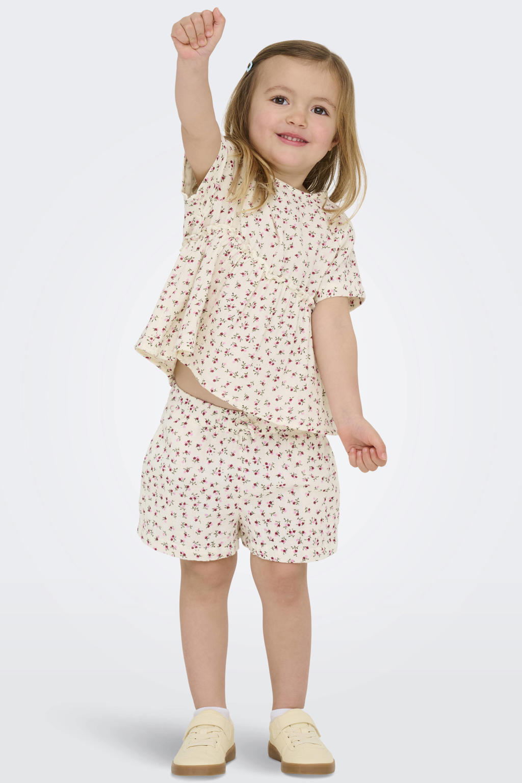 Ecru en roze meisjes KIDS ONLY MINI regular gebloemde casual short van katoen met striksluiting