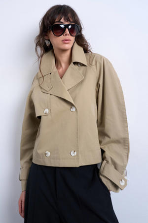 trenchcoat beige
