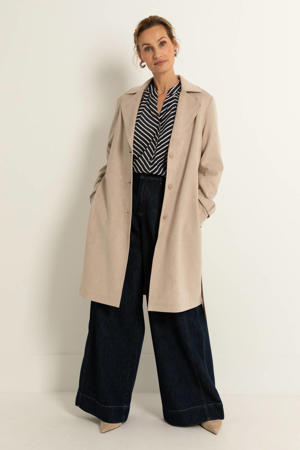 trenchcoat beige