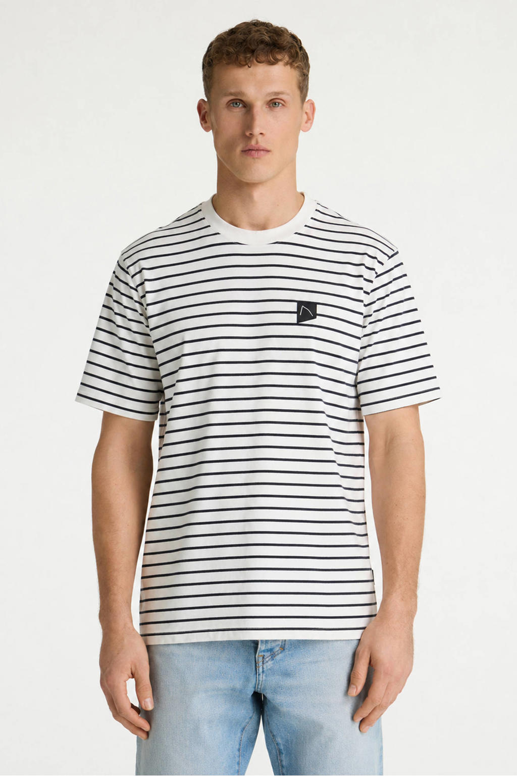 Donkerblauwe heren CHASIN' T-shirt van katoen met strepenprint, korte mouwen en ronde hals