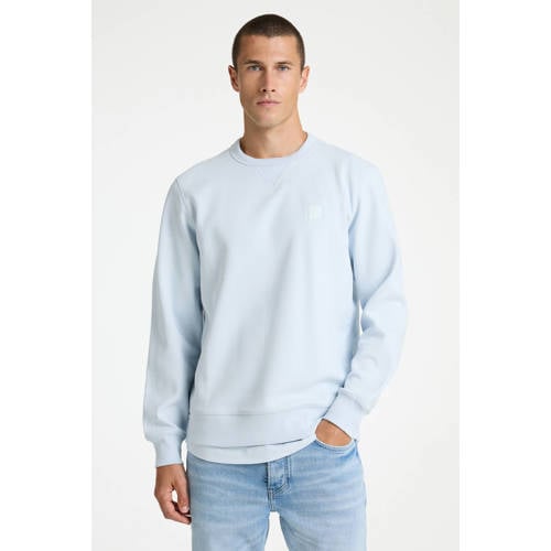 CHASIN' sweater lichtblauw afbeelding