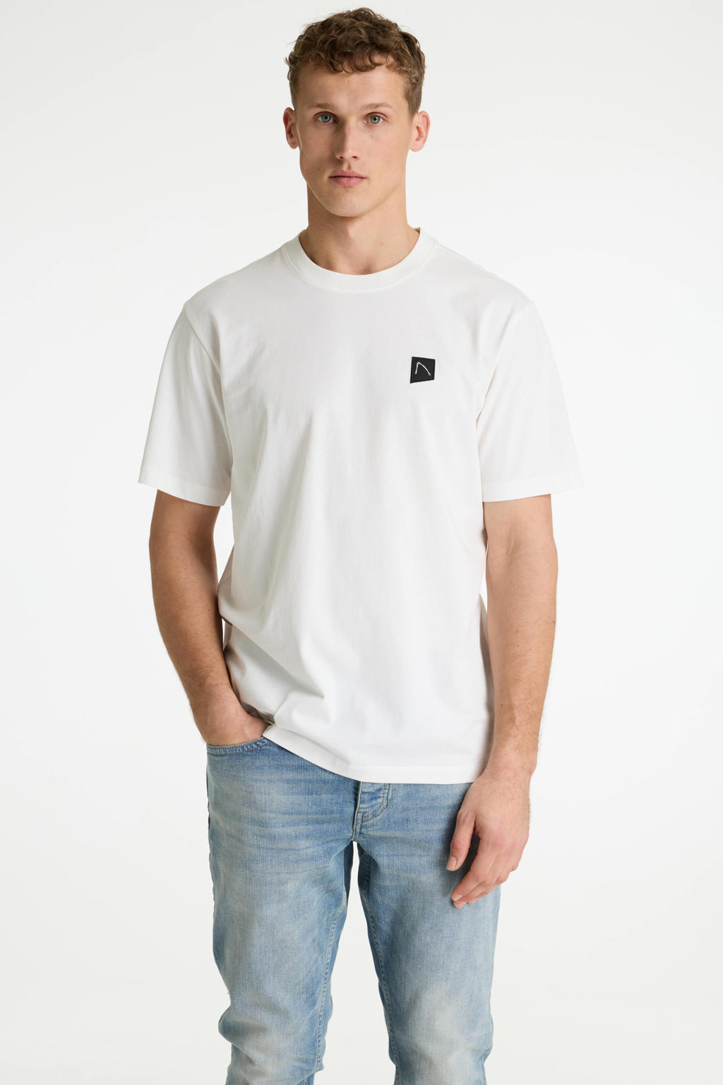 Witte heren CHASIN' regular T-shirt van katoen met backprint, korte mouwen en ronde hals